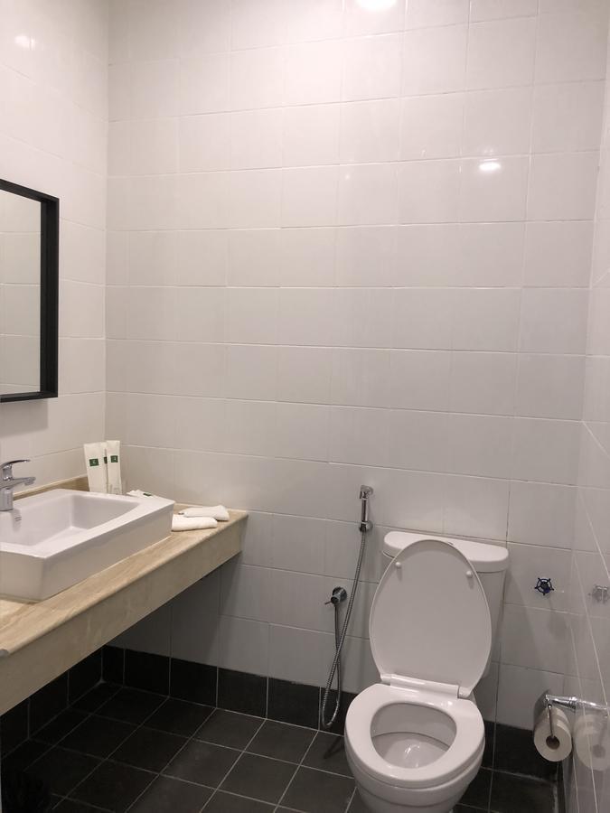 Telanai16 Lodge Бандар Сери Бегаван Екстериор снимка